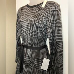 Max Studio Sweater Dress Size Small NWT!